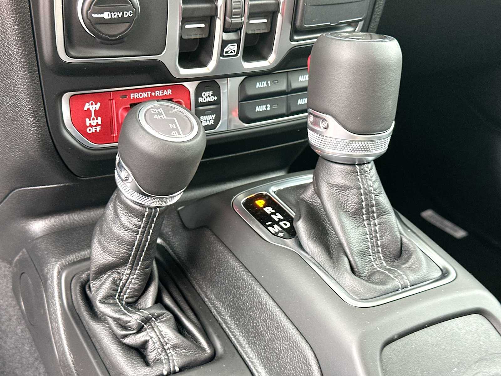 Thumbnail: 2026 Jeep Gladiator - 21