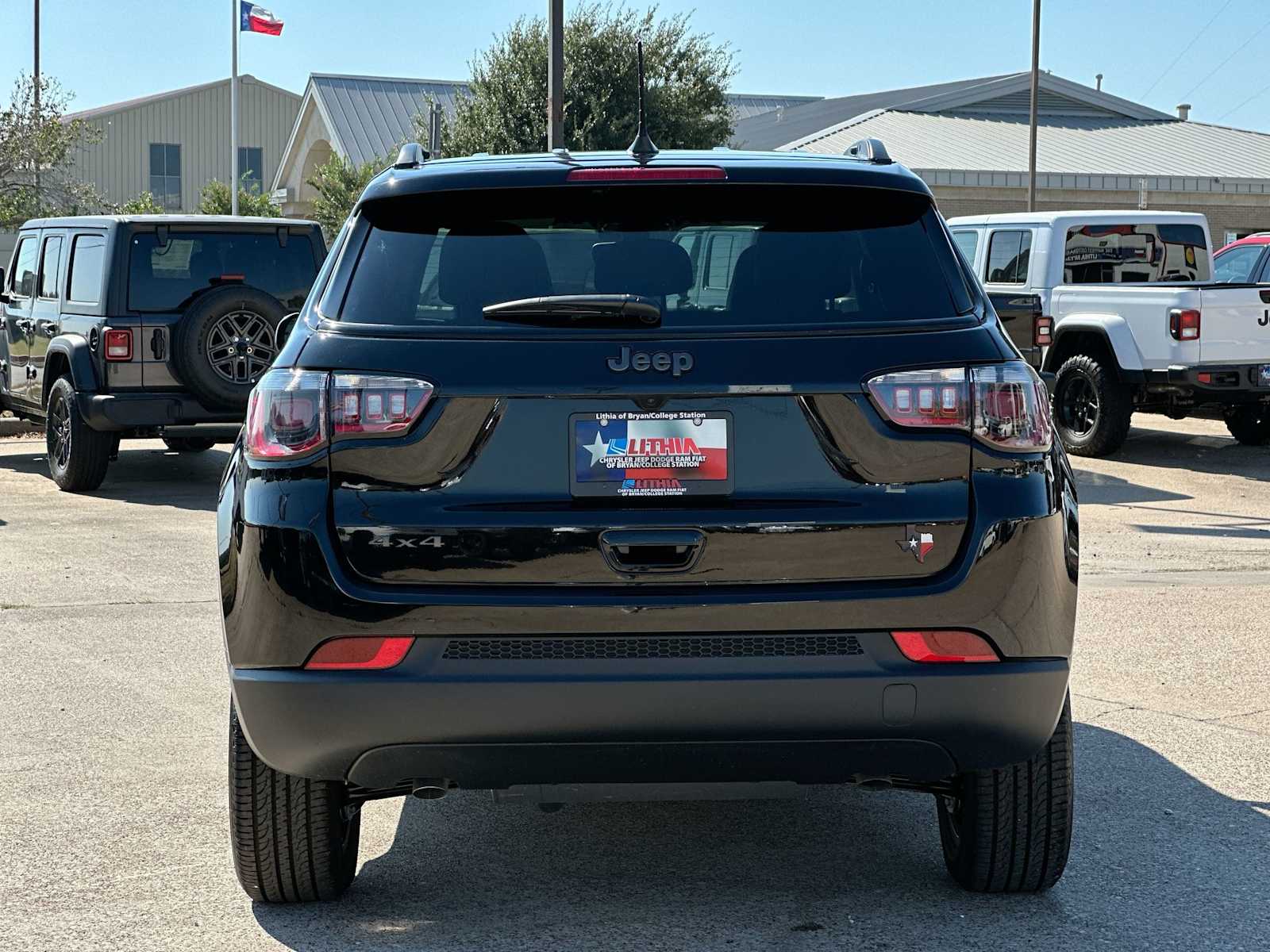 Thumbnail: 2026 Jeep Compass - 14