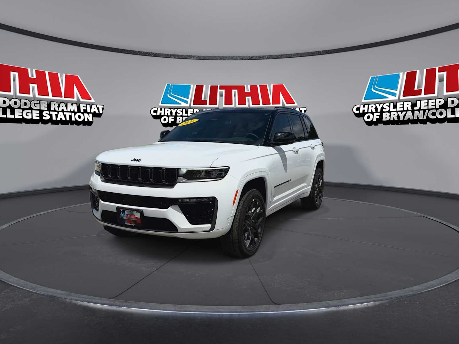 Thumbnail: 2026 Jeep Grand Cherokee - 3