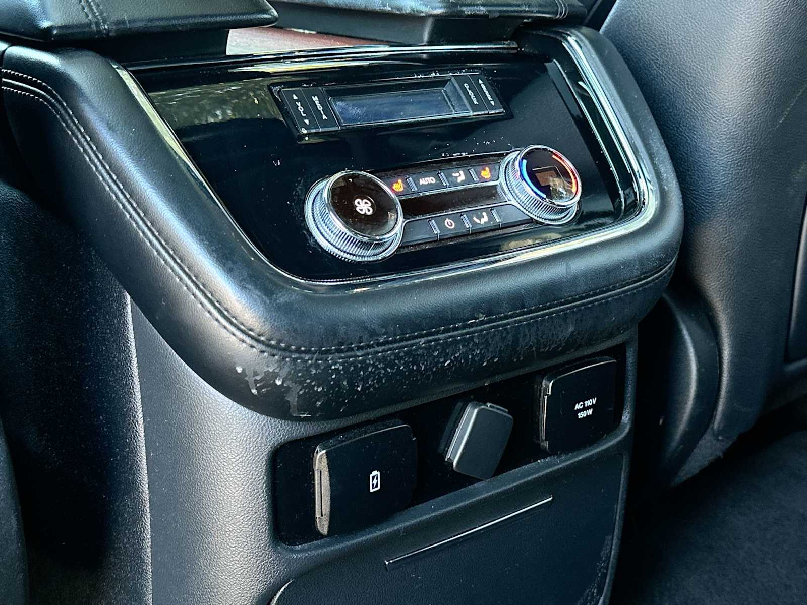 Thumbnail: 2020 Lincoln Navigator L - 28