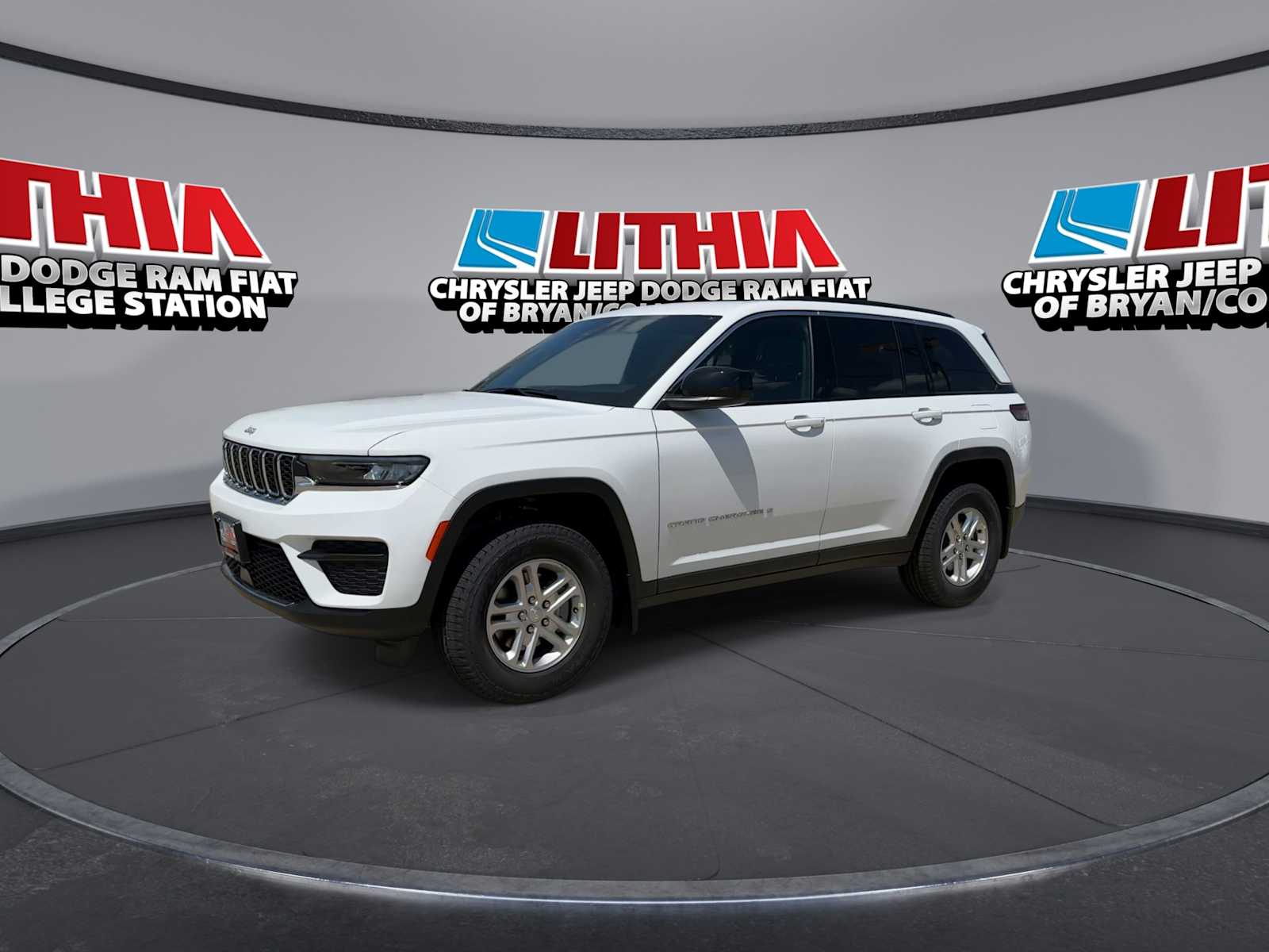 Thumbnail: 2025 Jeep Grand Cherokee - 4