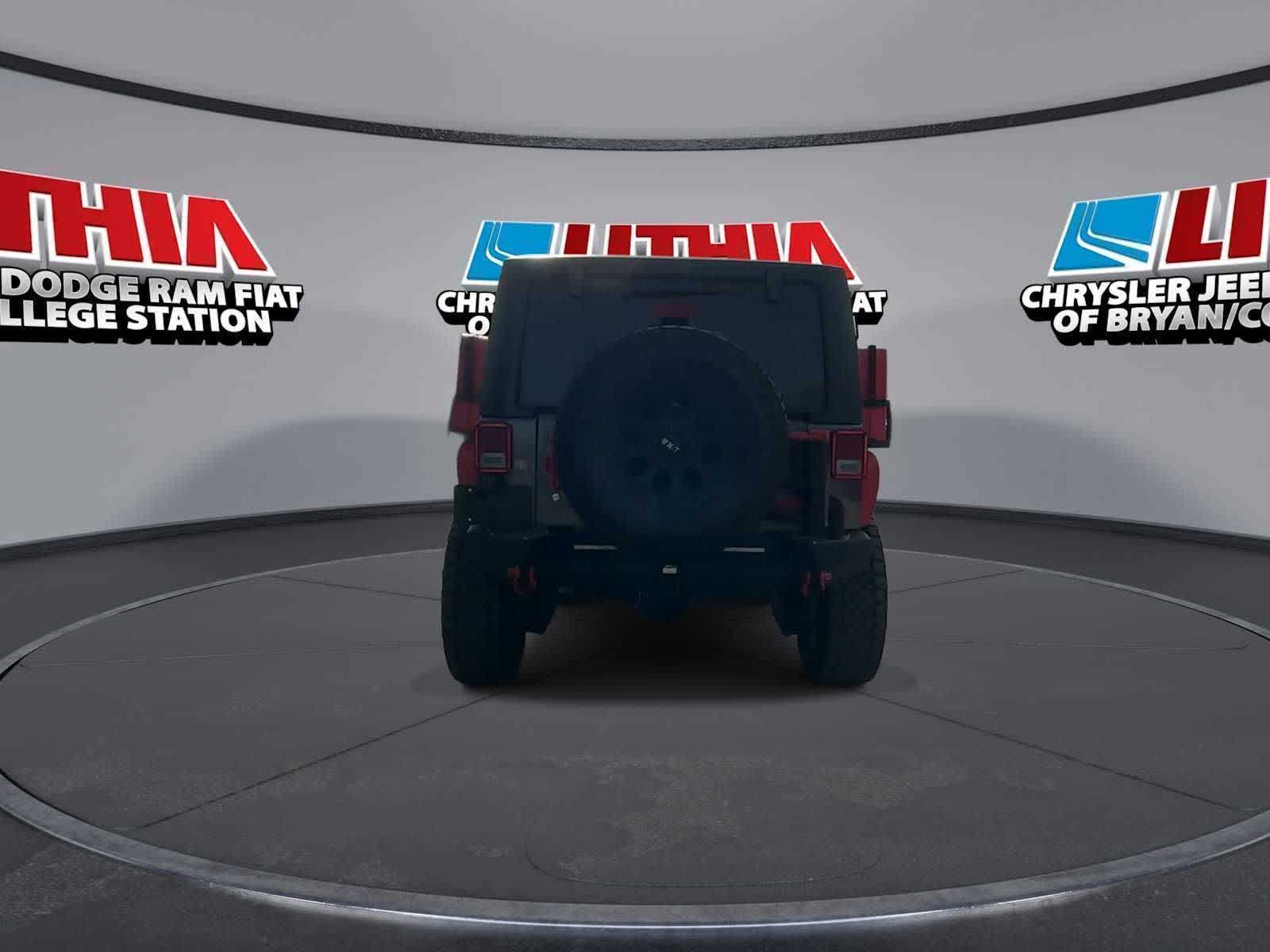 Thumbnail: 2016 Jeep Wrangler - 7