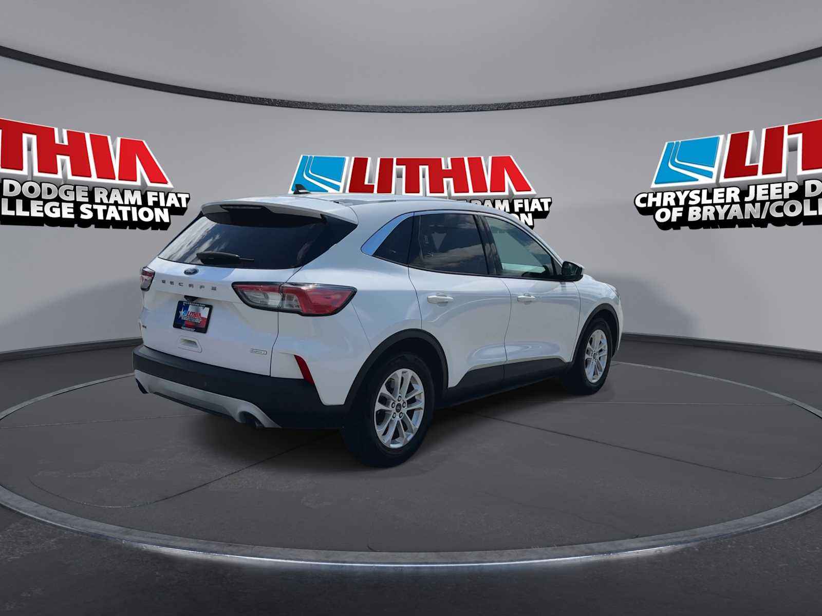 Thumbnail: 2020 Ford Escape - 8