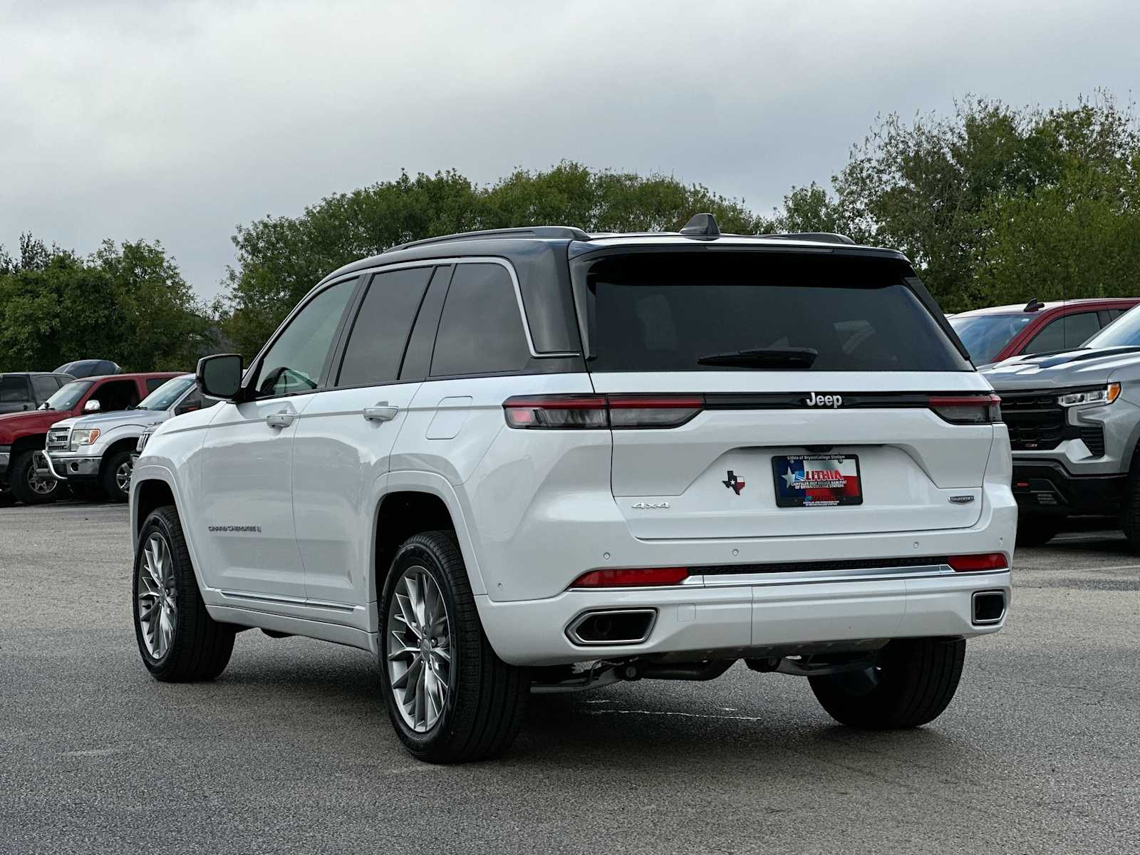 Thumbnail: 2025 Jeep Grand Cherokee - 13