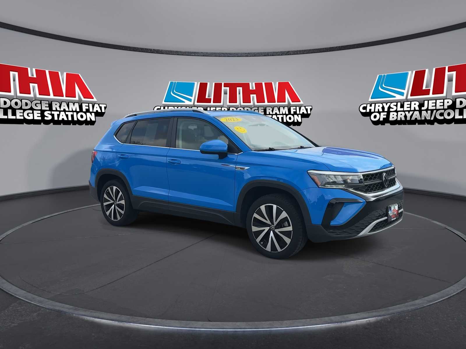 Thumbnail: 2023 Volkswagen Taos - 2