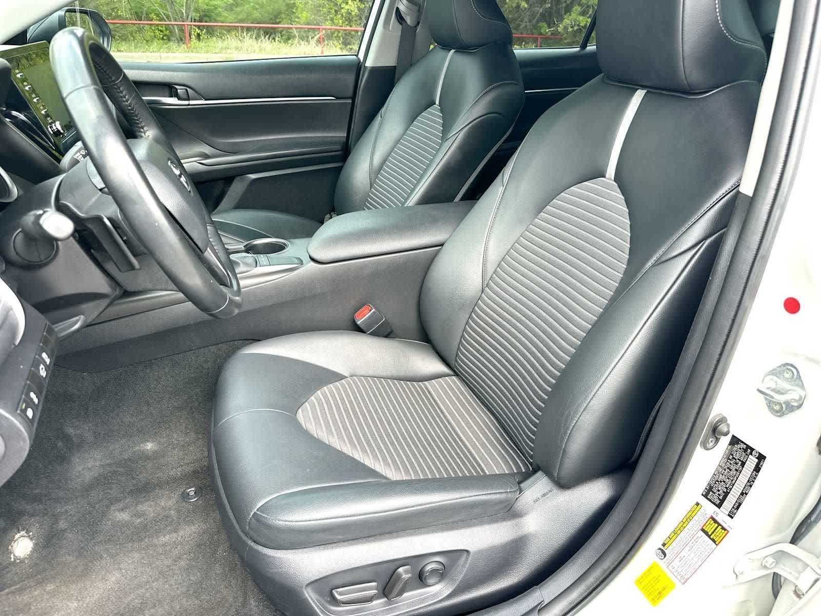 Thumbnail: 2023 Toyota Camry - 17