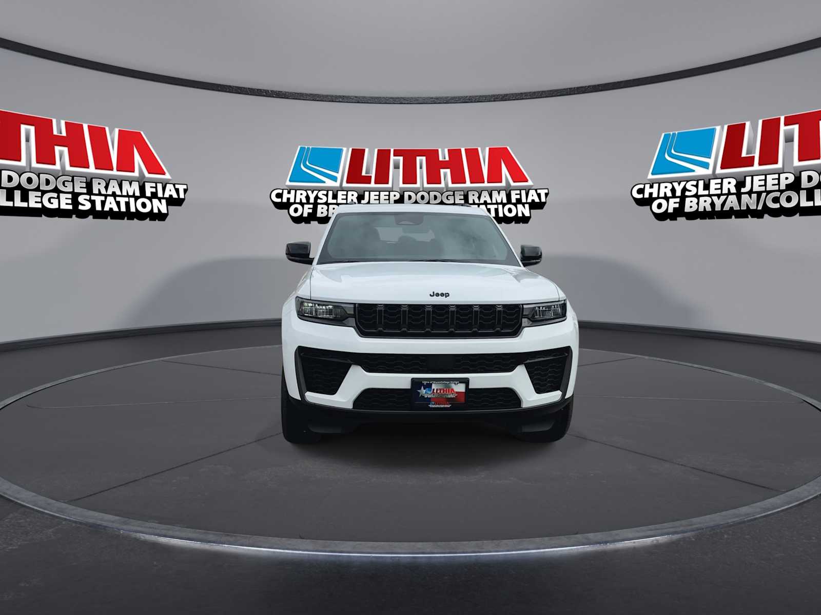 Thumbnail: 2026 Jeep Grand Cherokee - 3