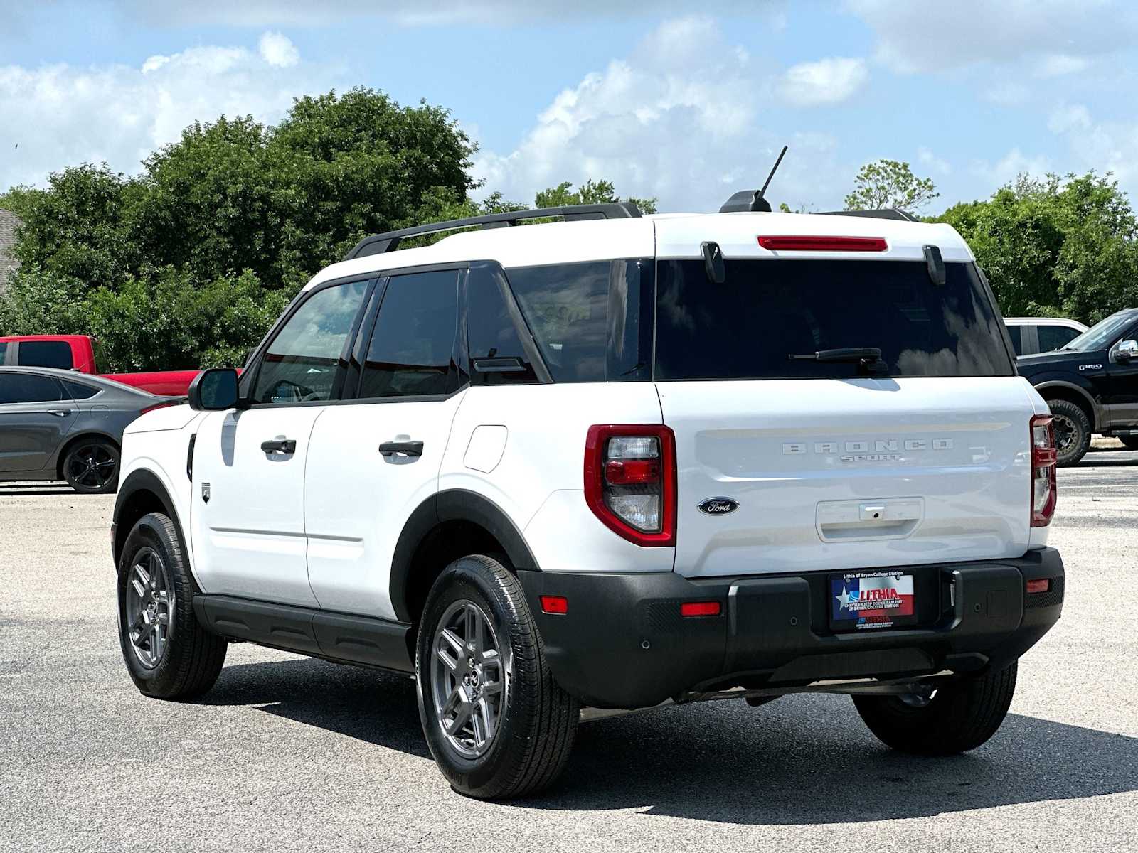 Thumbnail: 2025 Ford Bronco Sport - 13