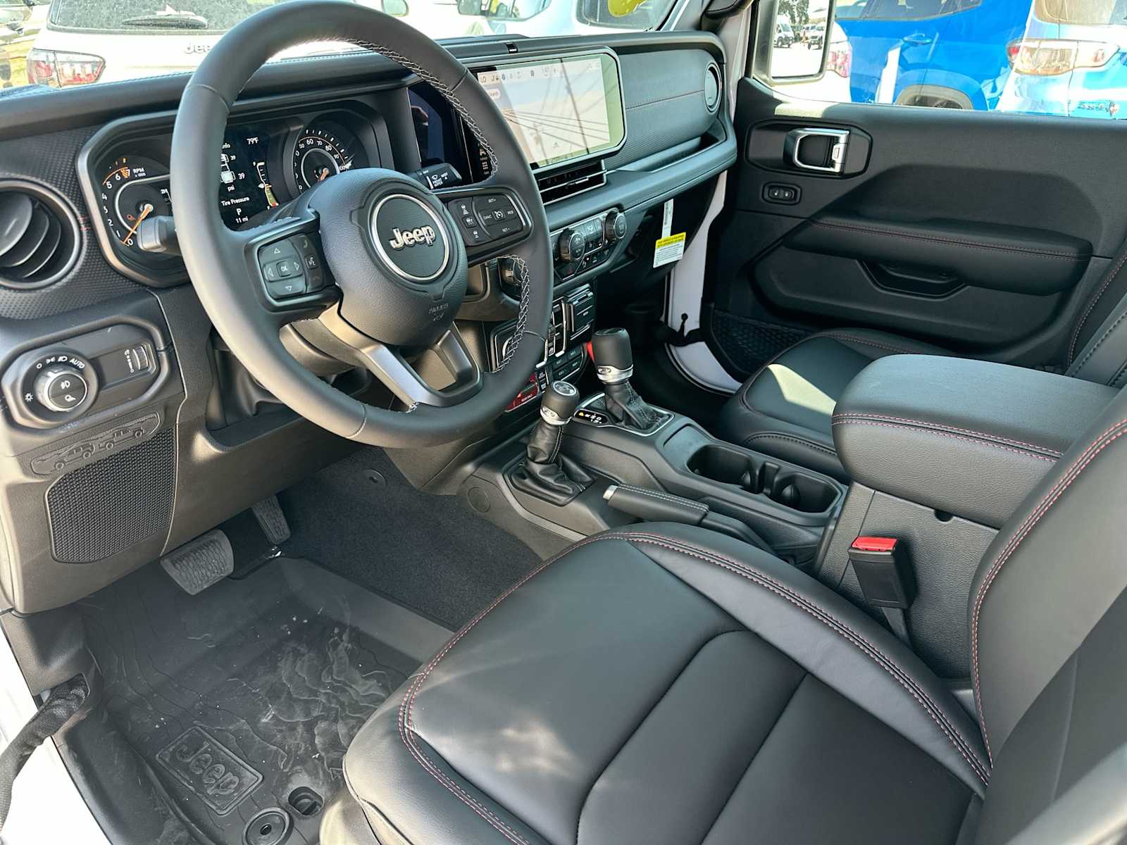 Thumbnail: 2025 Jeep Gladiator - 18