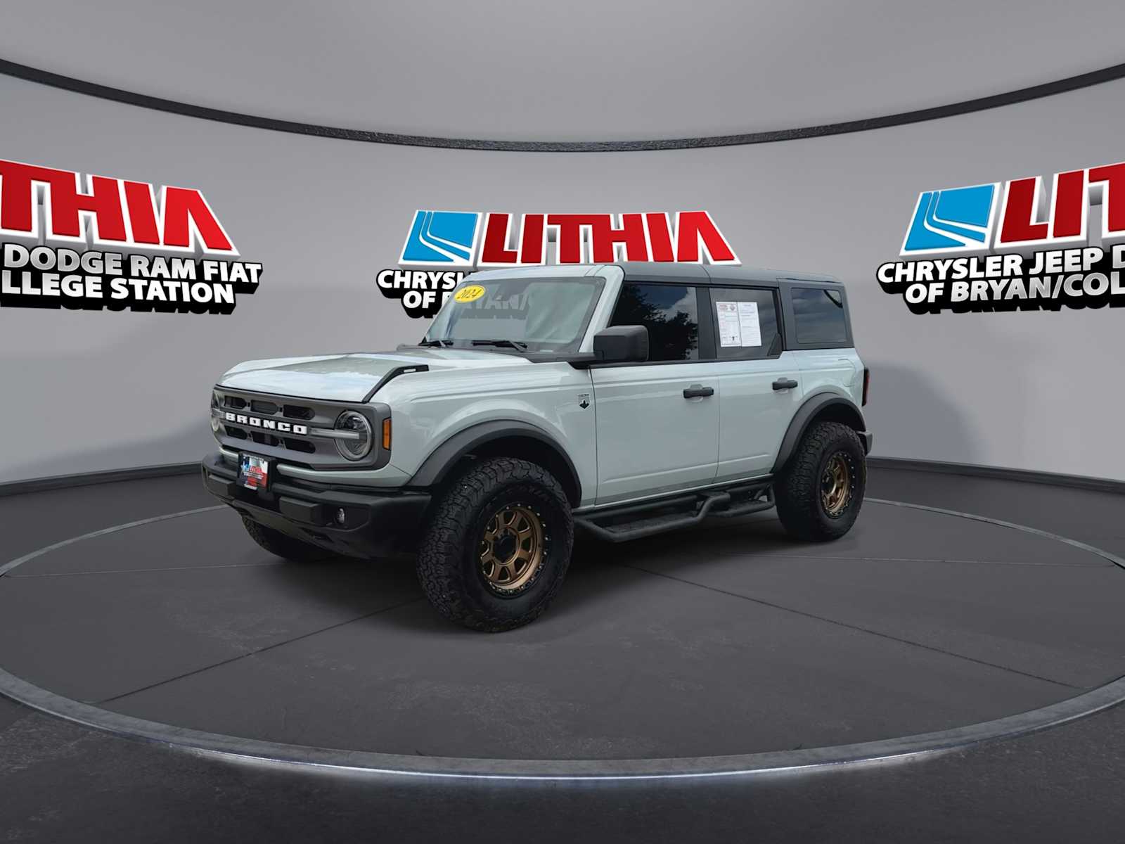 Thumbnail: 2024 Ford Bronco - 4