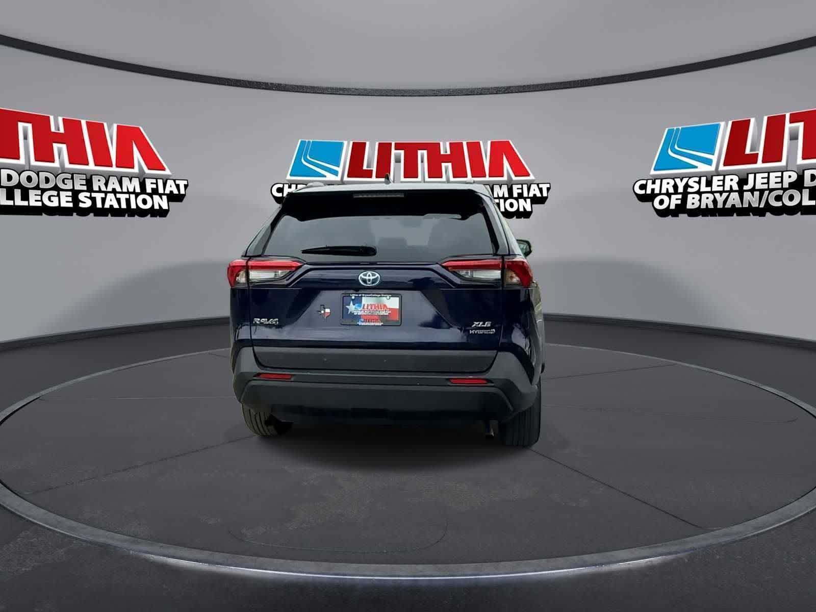 Thumbnail: 2024 Toyota RAV4 - 7