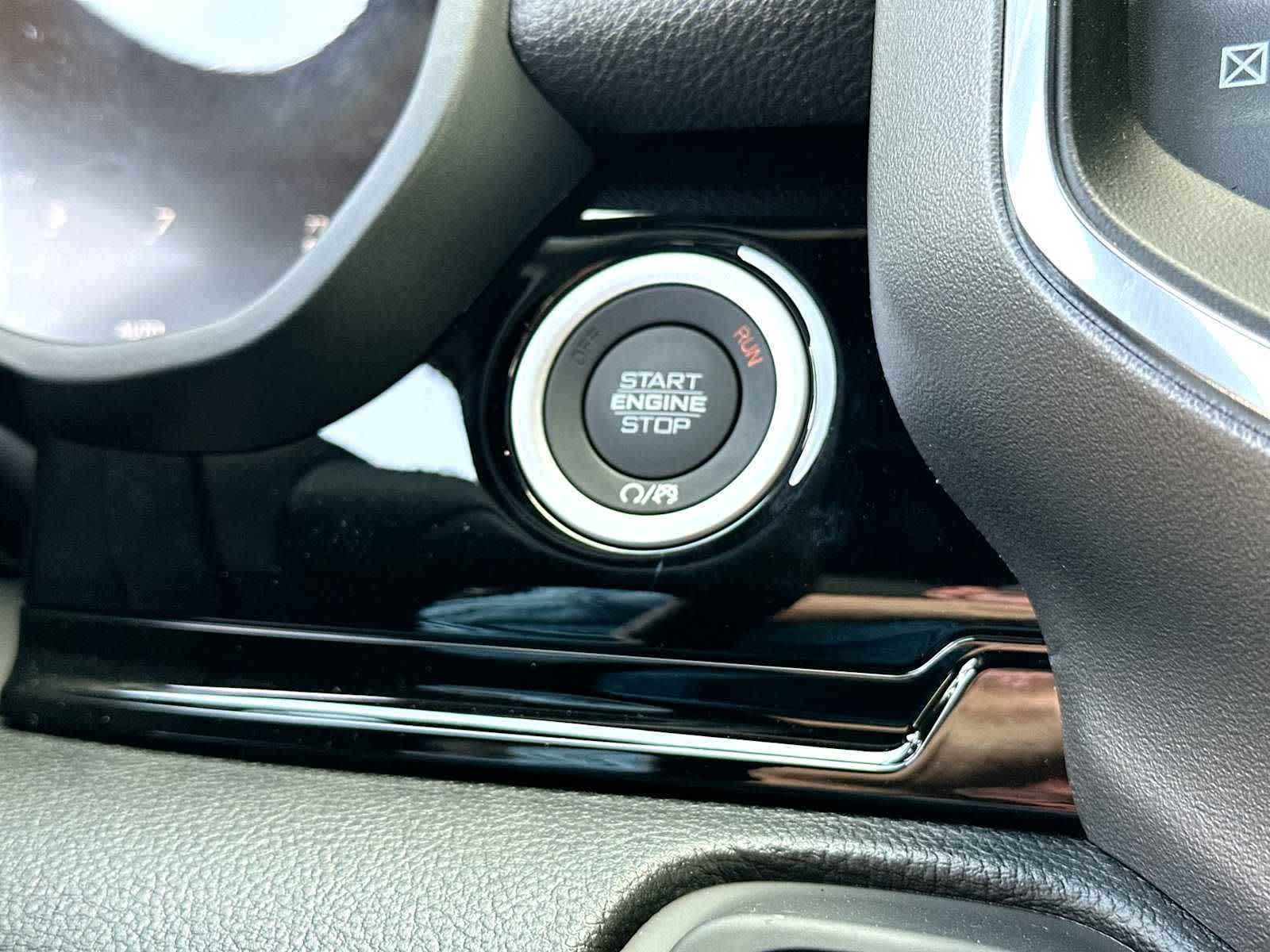 Thumbnail: 2026 RAM 1500 - 28