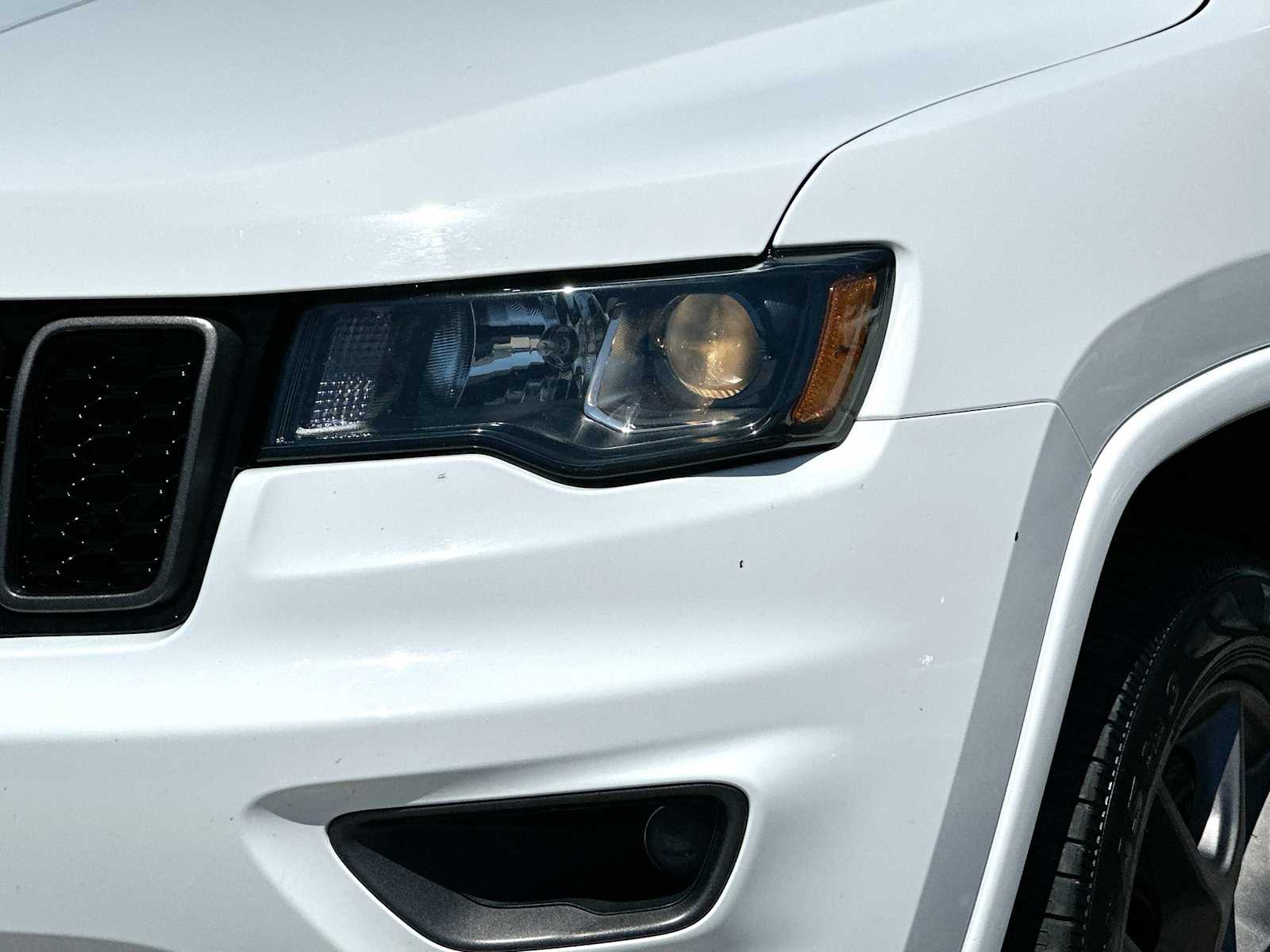 Thumbnail: 2021 Jeep Grand Cherokee - 16