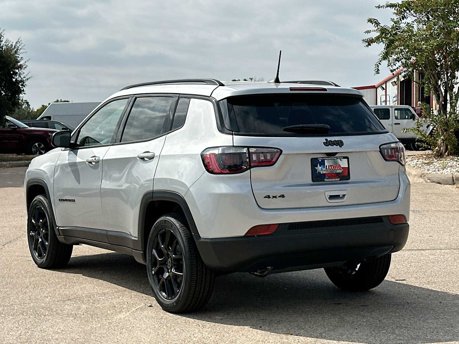 Thumbnail: 2026 Jeep Compass - 13