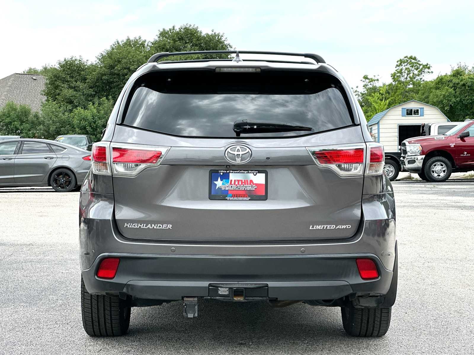 Thumbnail: 2015 Toyota Highlander - 13