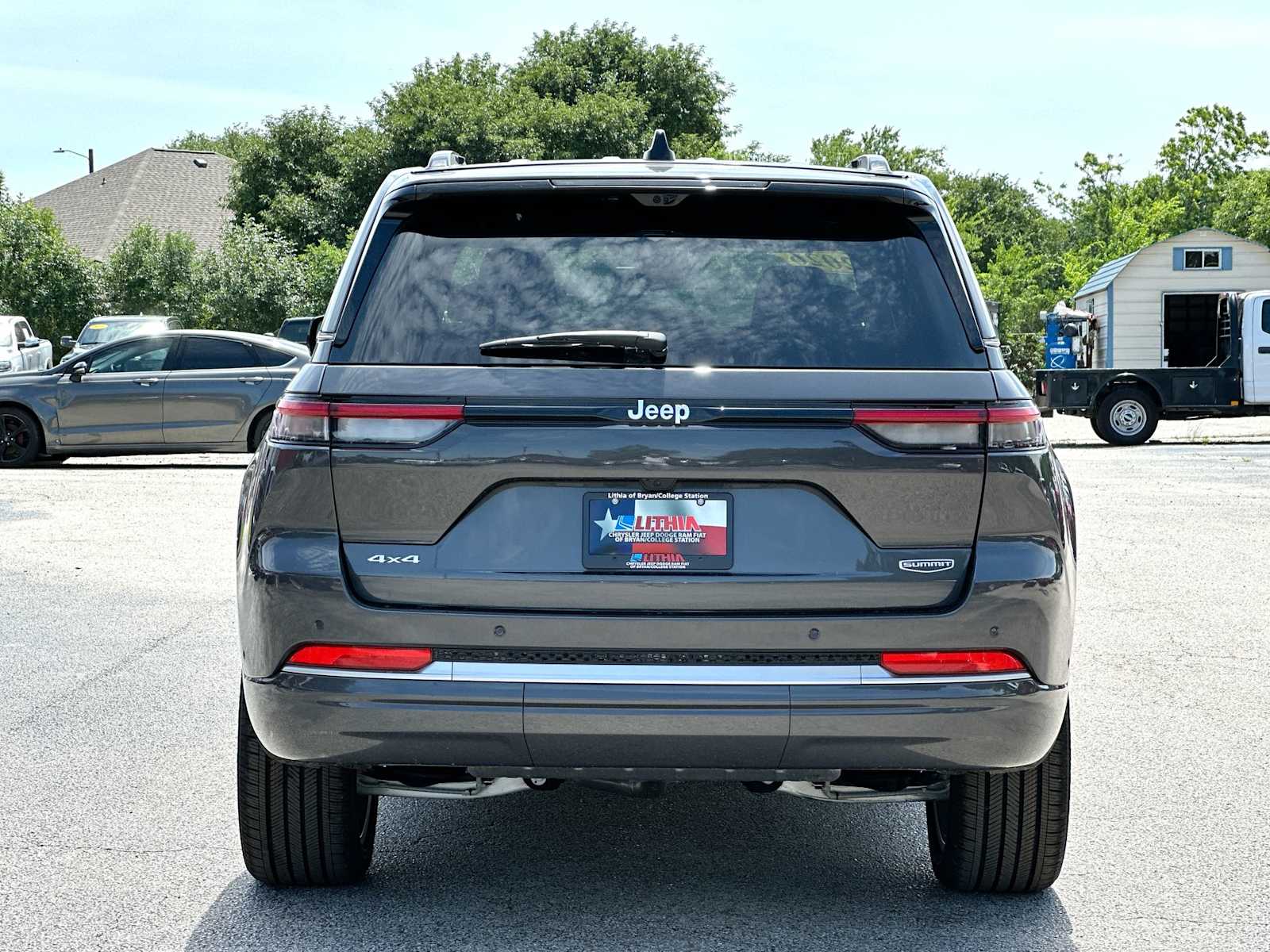 Thumbnail: 2026 Jeep Grand Cherokee - 14