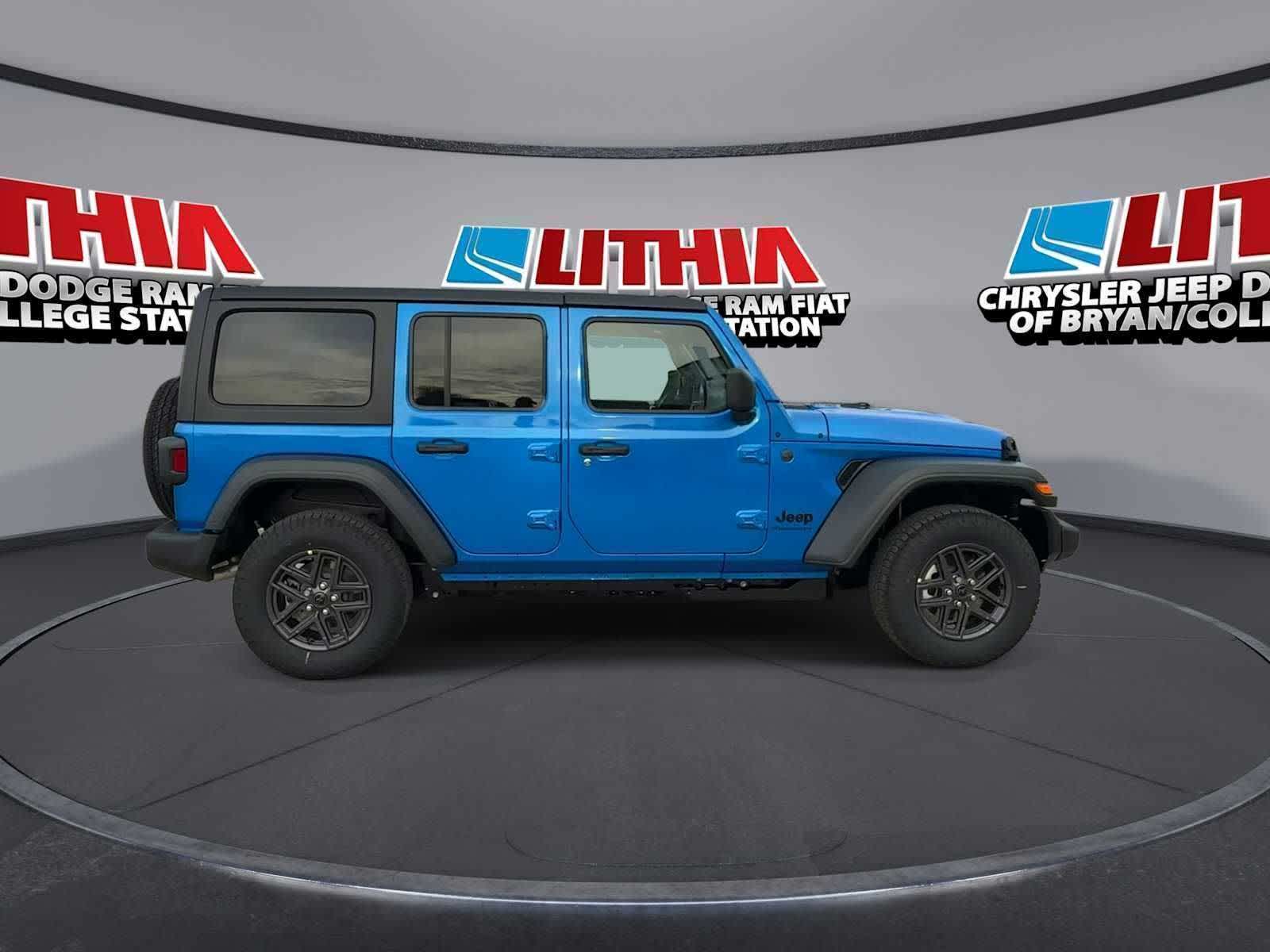 Thumbnail: 2026 Jeep Wrangler - 9