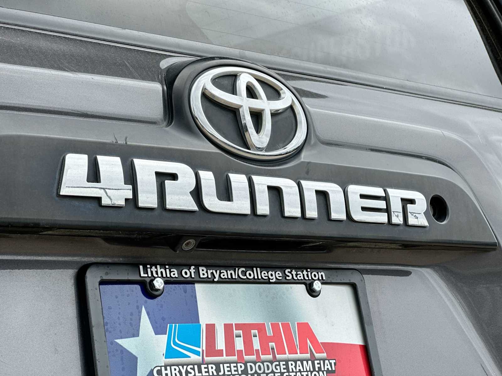 Thumbnail: 2018 Toyota 4Runner - 15