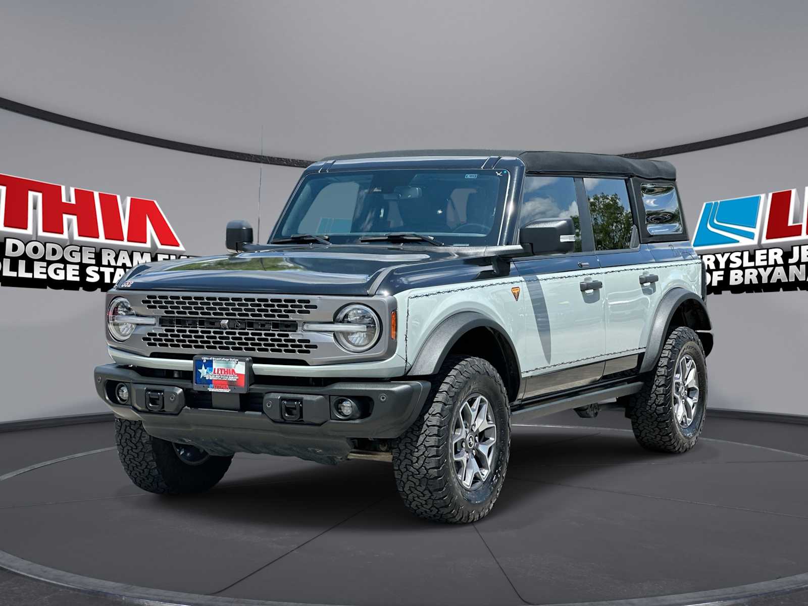 Thumbnail: 2023 Ford Bronco - 1