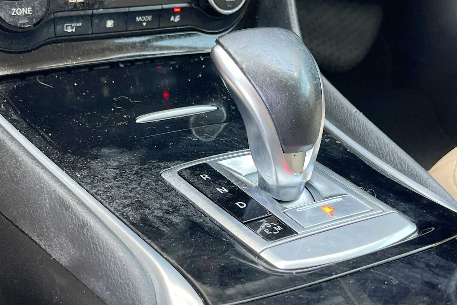 Thumbnail: 2019 INFINITI QX30 - 21