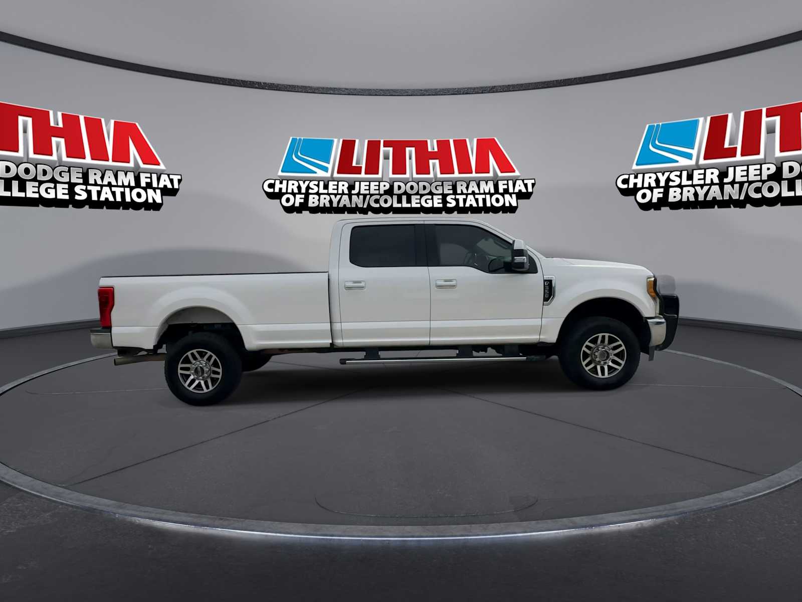 Thumbnail: 2017 Ford F-350 - 9