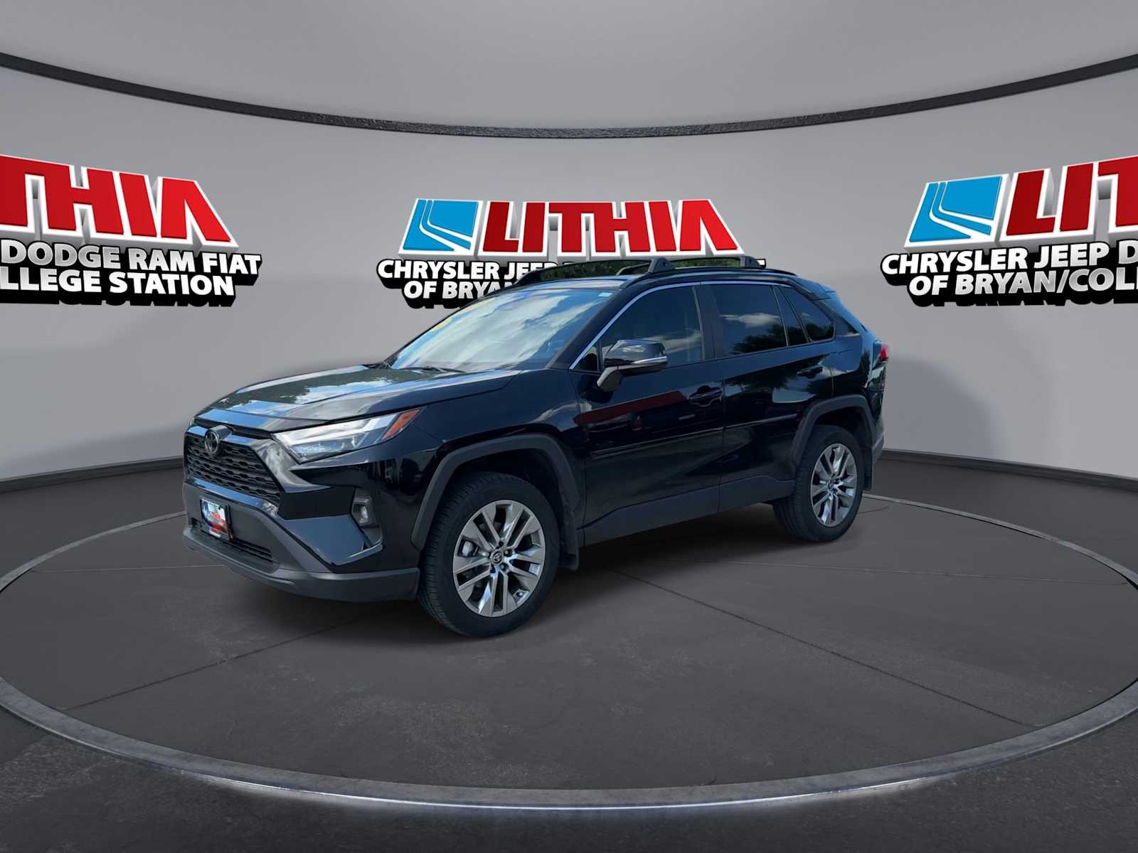 Thumbnail: 2023 Toyota RAV4 - 4