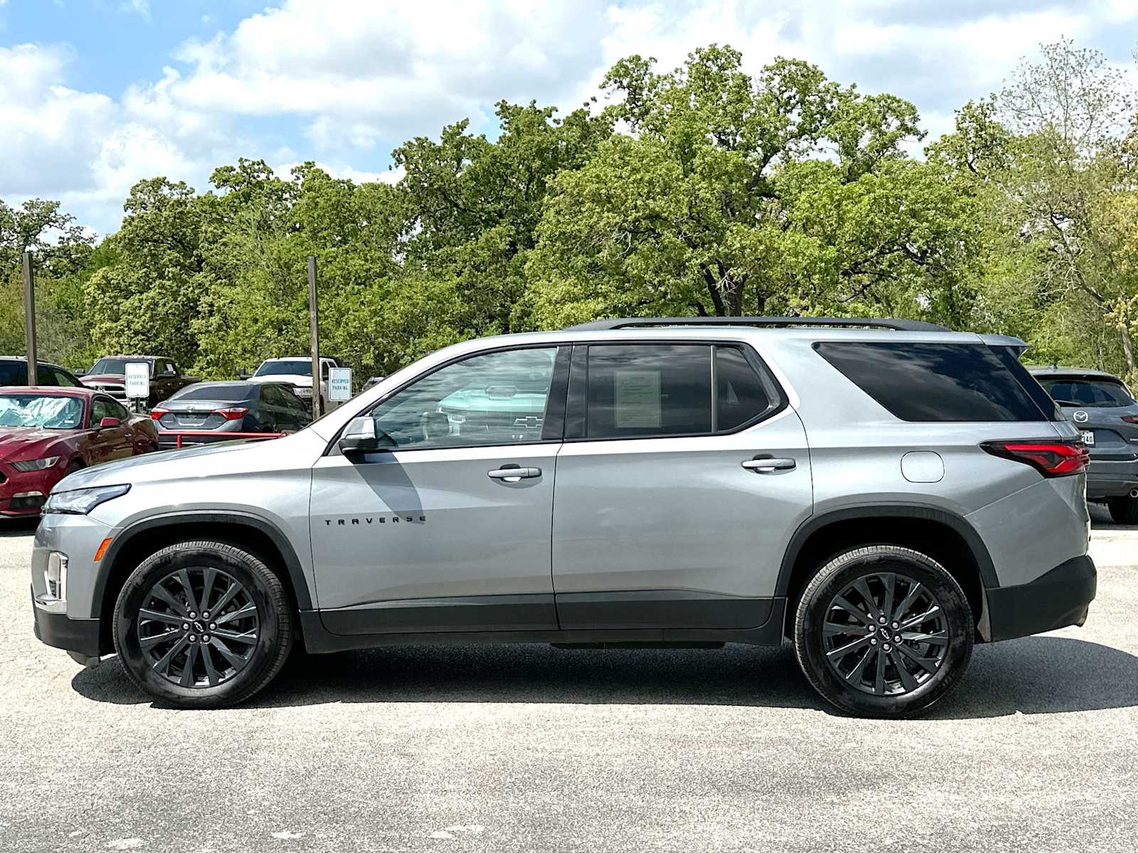 Thumbnail: 2023 Chevrolet Traverse - 12