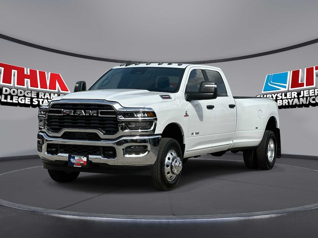 New 2026 Ram 3500 LONE STAR CREW CAB 4X4 8' BOX Pickup