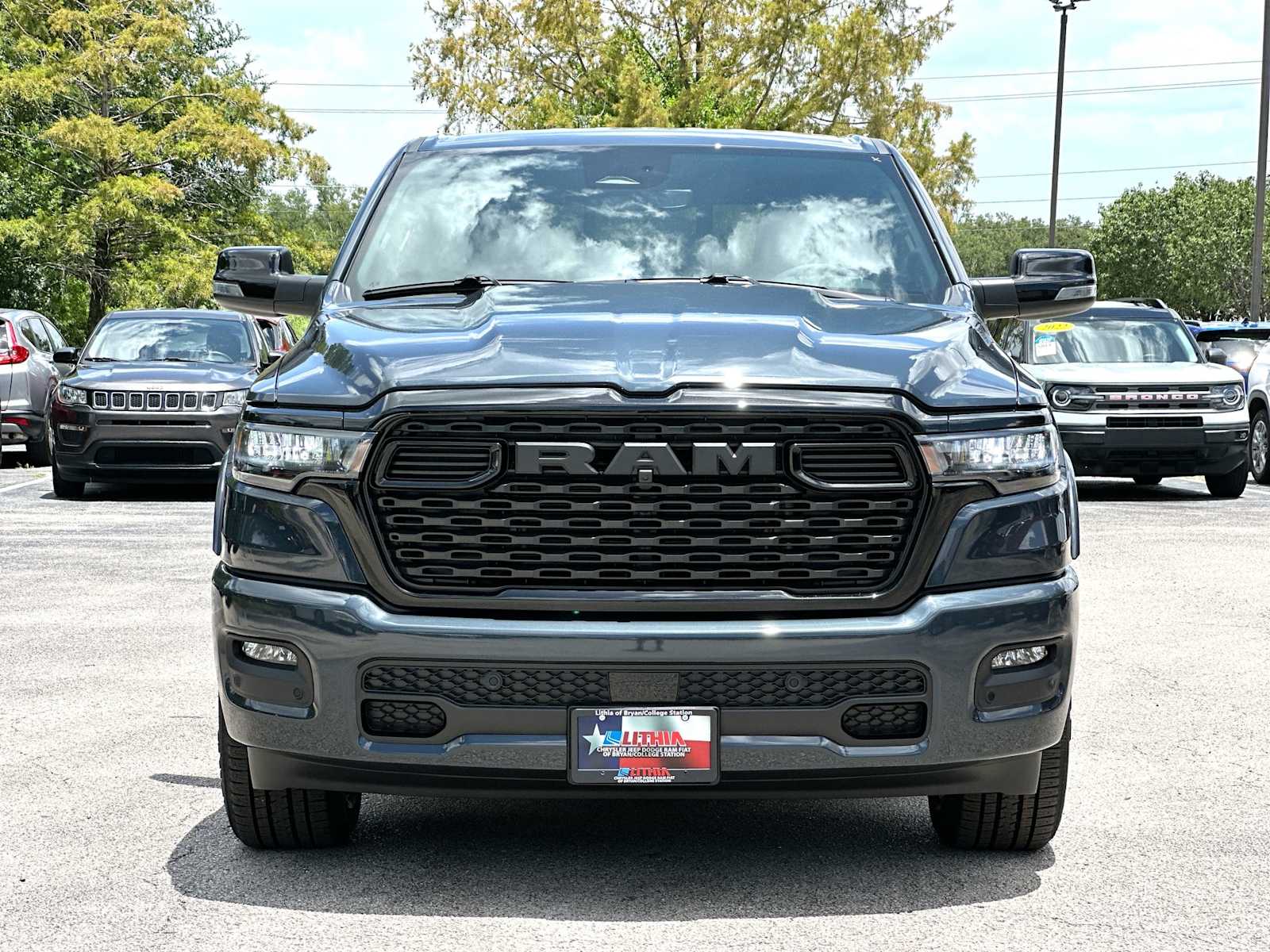 Thumbnail: 2026 RAM 1500 - 10