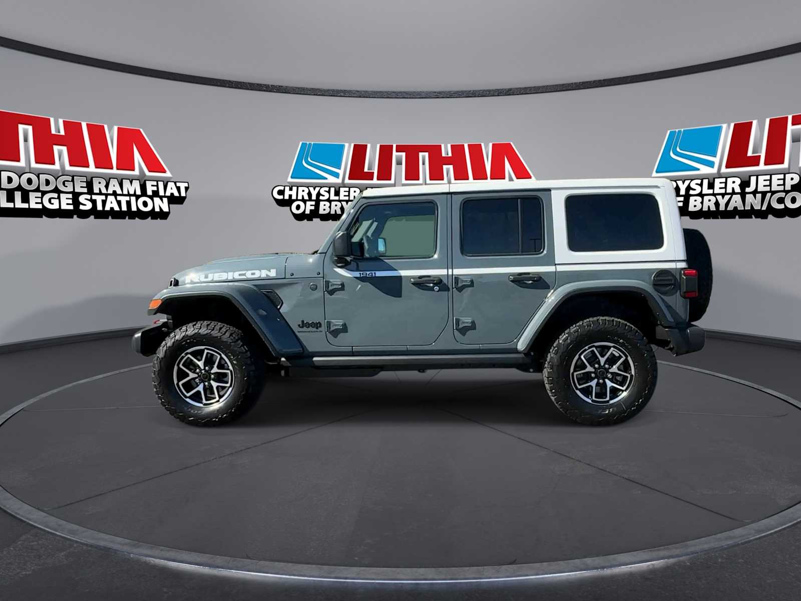 Thumbnail: 2026 Jeep Wrangler - 5