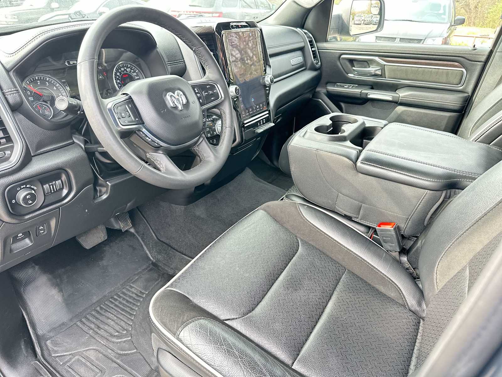 Thumbnail: 2025 RAM 1500 - 18