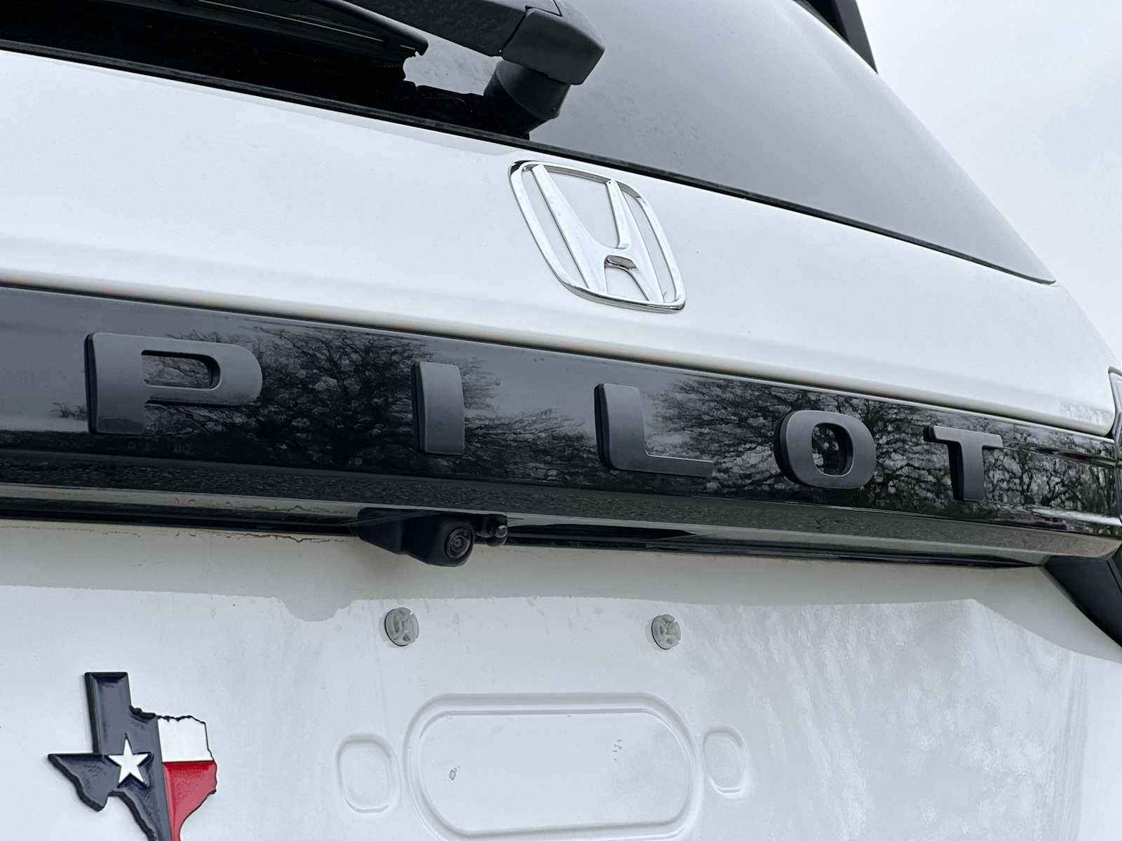 Thumbnail: 2024 Honda Pilot - 15