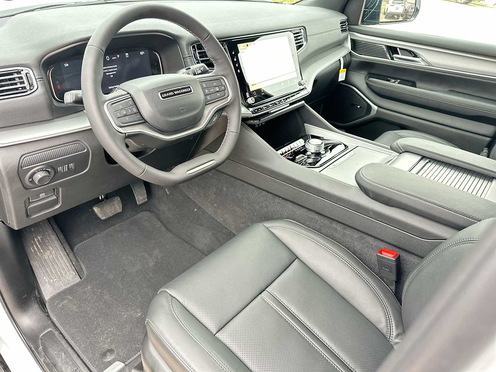 Thumbnail: 2026 Jeep Grand Wagoneer - 18