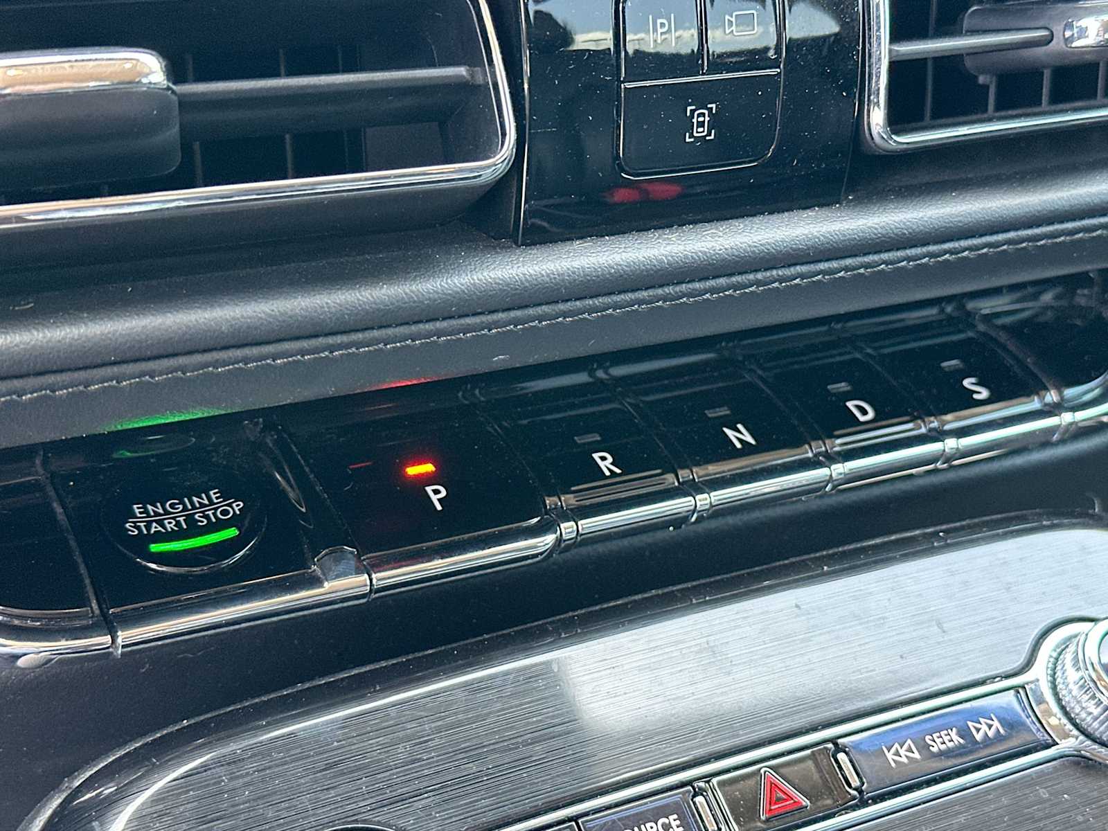 Thumbnail: 2022 Lincoln Nautilus - 21