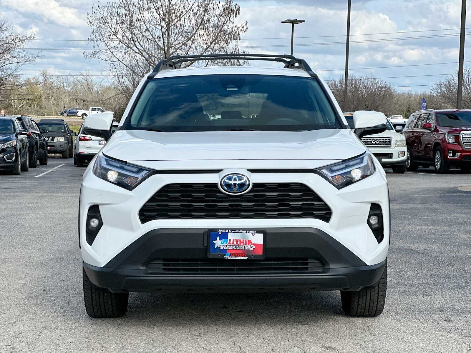 Thumbnail: 2023 Toyota RAV4 - 10