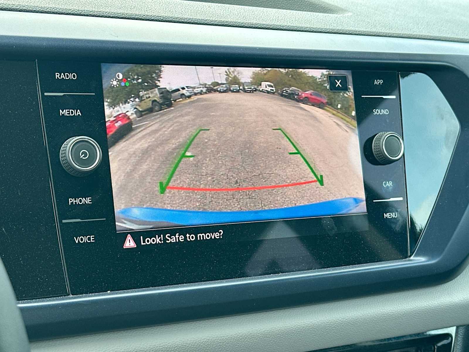 Thumbnail: 2023 Volkswagen Taos - 20