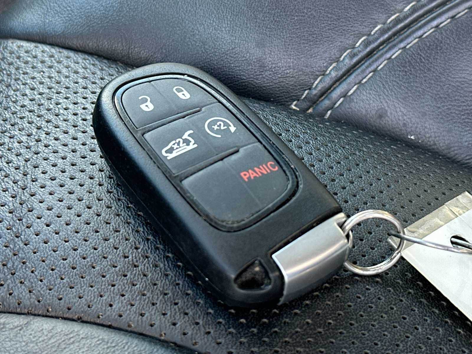 Thumbnail: 2021 Jeep Cherokee - 29