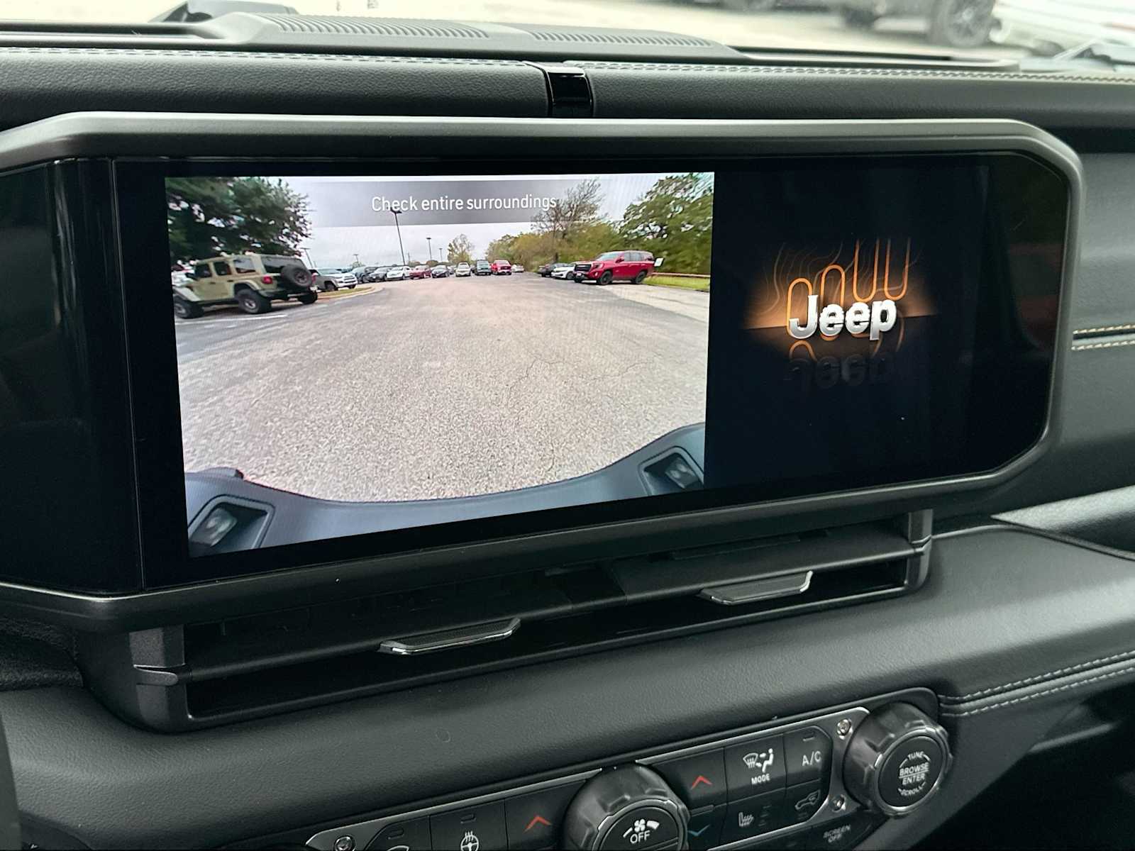 Thumbnail: 2026 Jeep Gladiator - 20