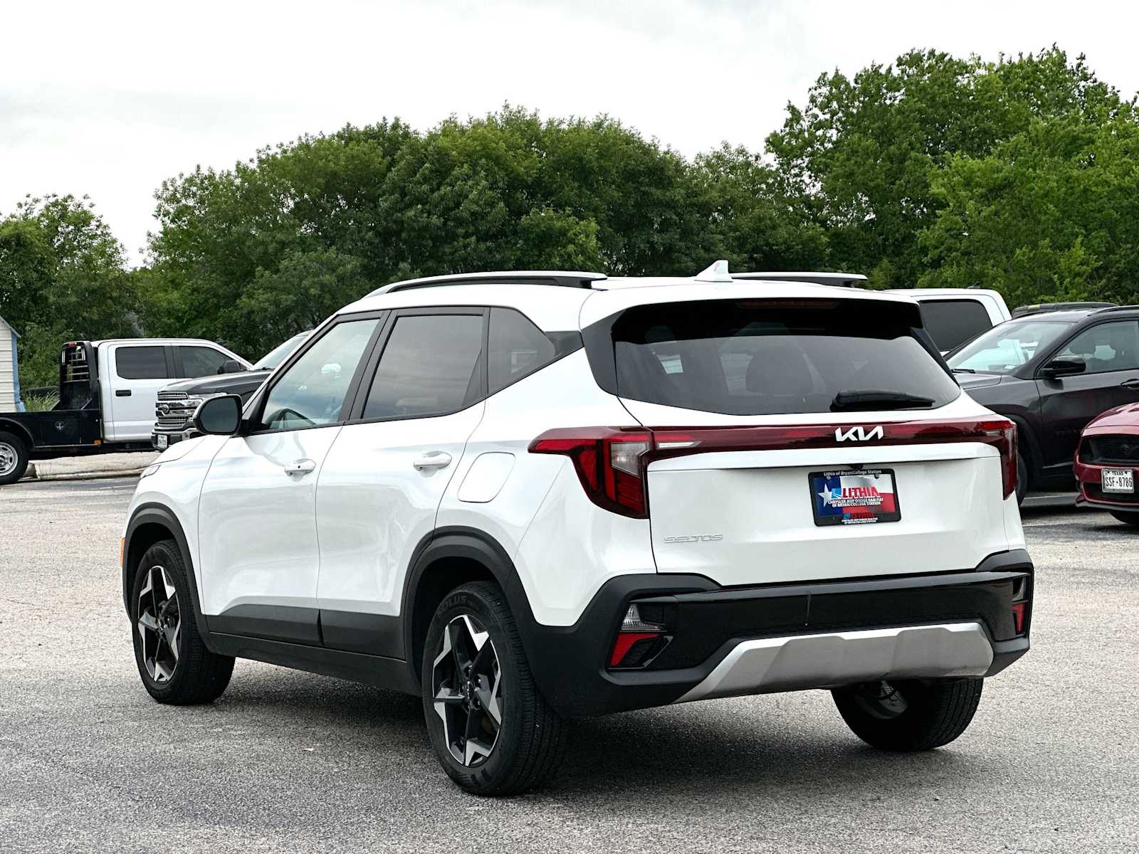 Thumbnail: 2025 Kia Seltos - 13