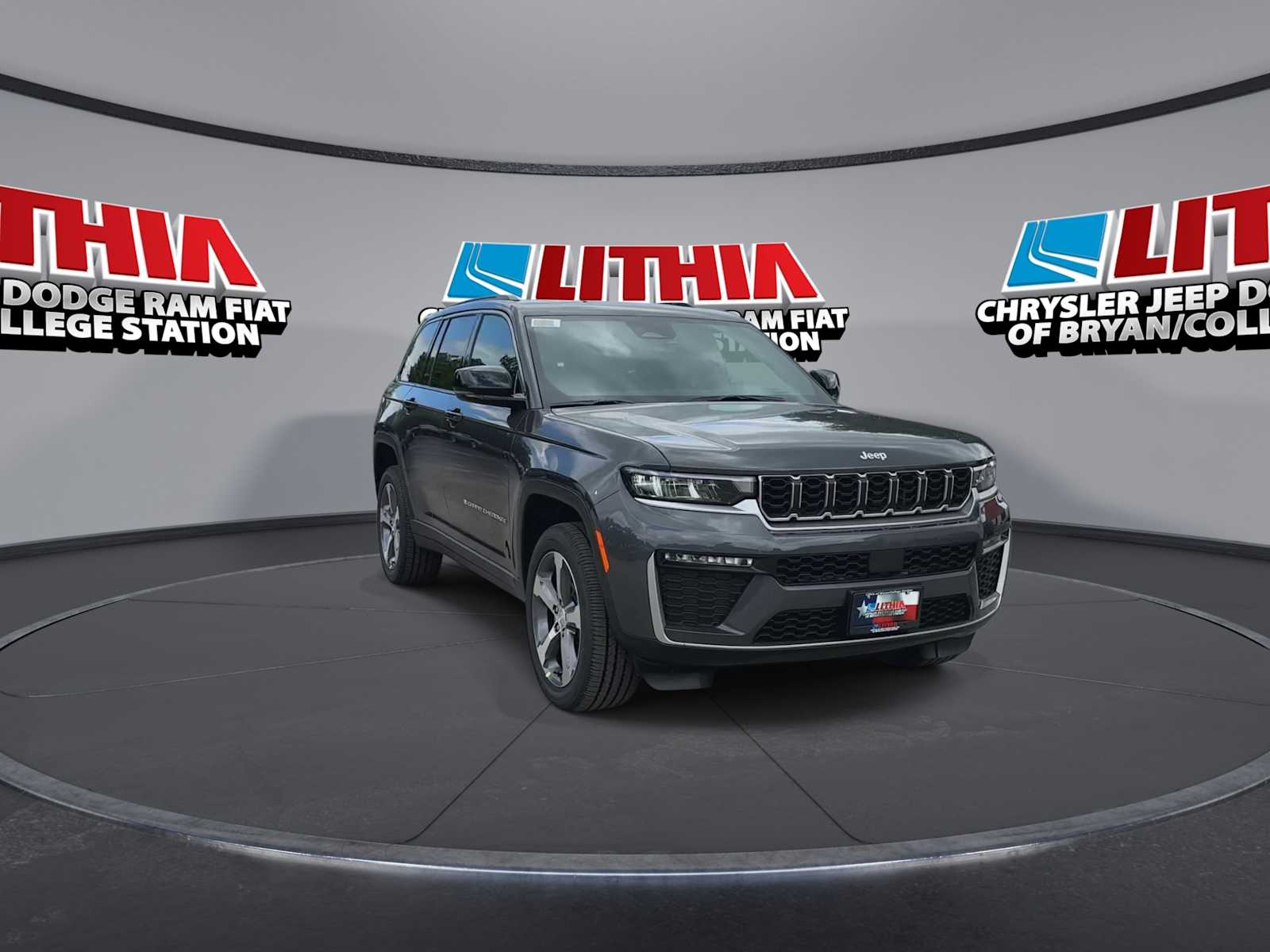 Thumbnail: 2026 Jeep Grand Cherokee - 2