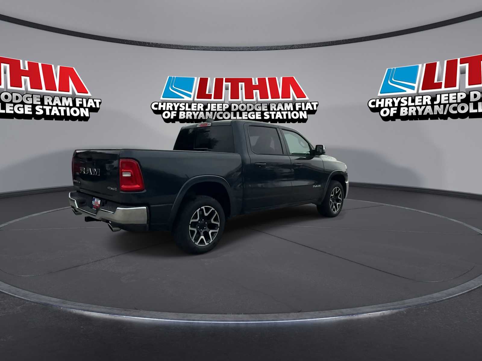 Thumbnail: 2025 RAM 1500 - 8