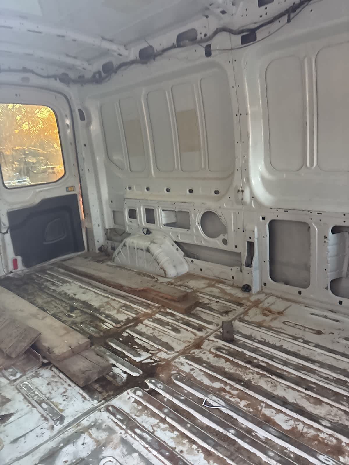 Thumbnail: 2016 Ford Transit Series - 6