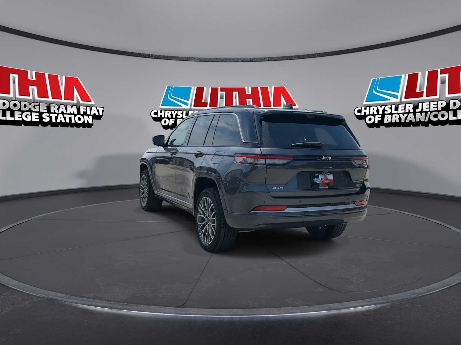 Thumbnail: 2026 Jeep Grand Cherokee - 6