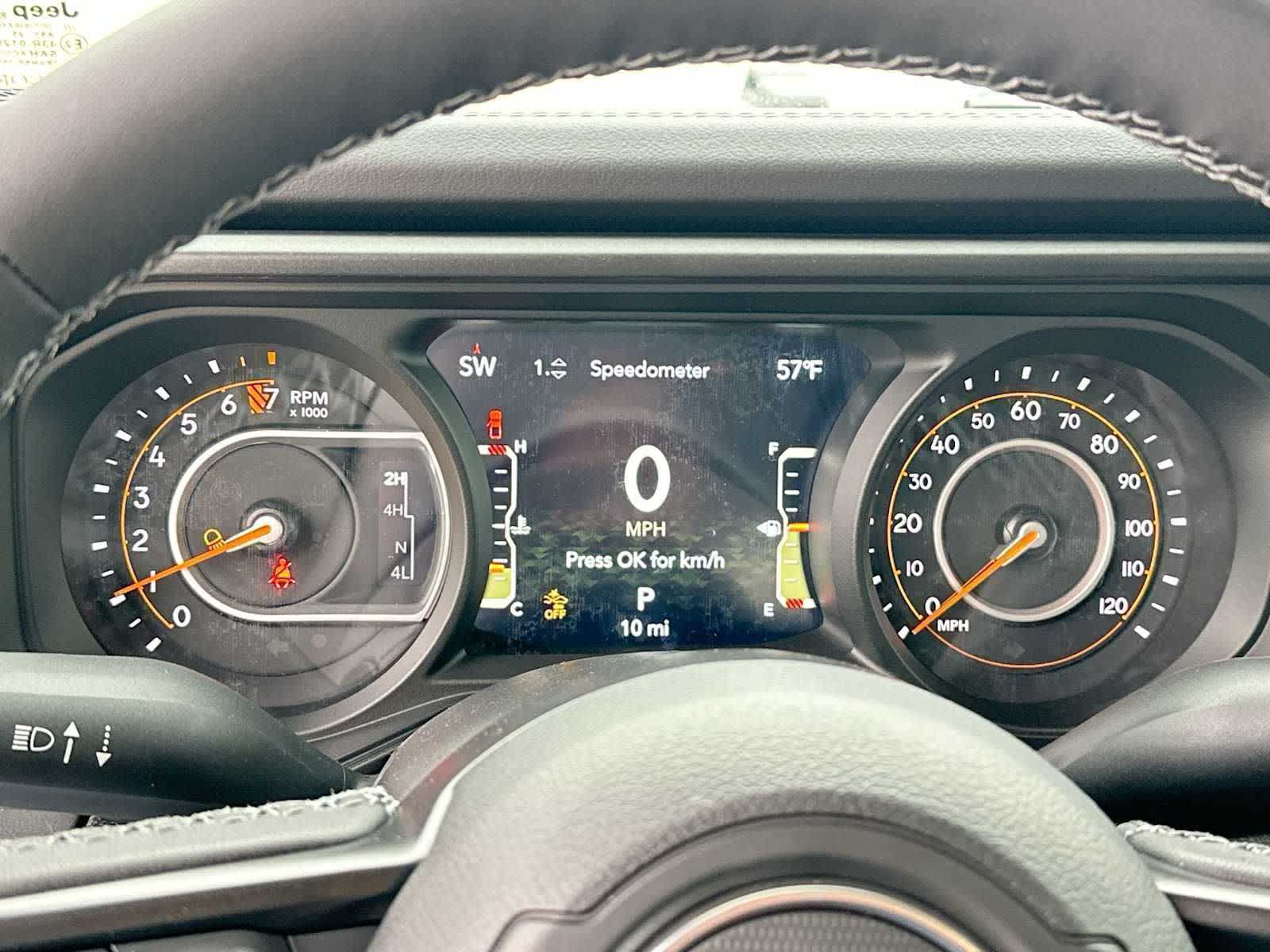 Thumbnail: 2026 Jeep Gladiator - 19