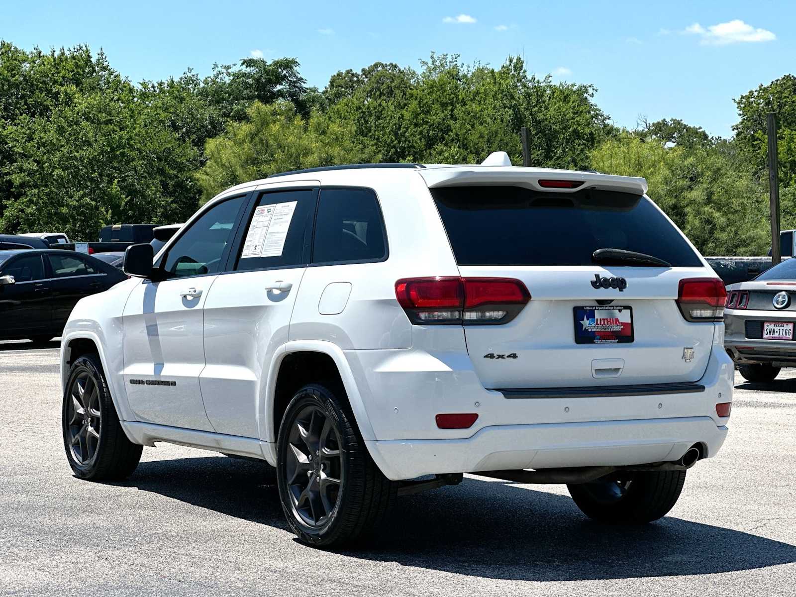 Thumbnail: 2021 Jeep Grand Cherokee - 13
