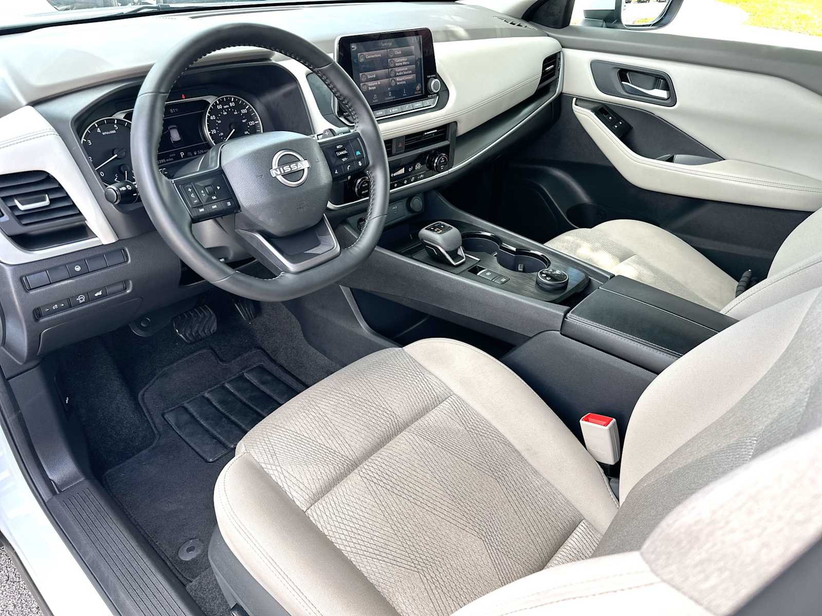 Thumbnail: 2025 Nissan Rogue - 17