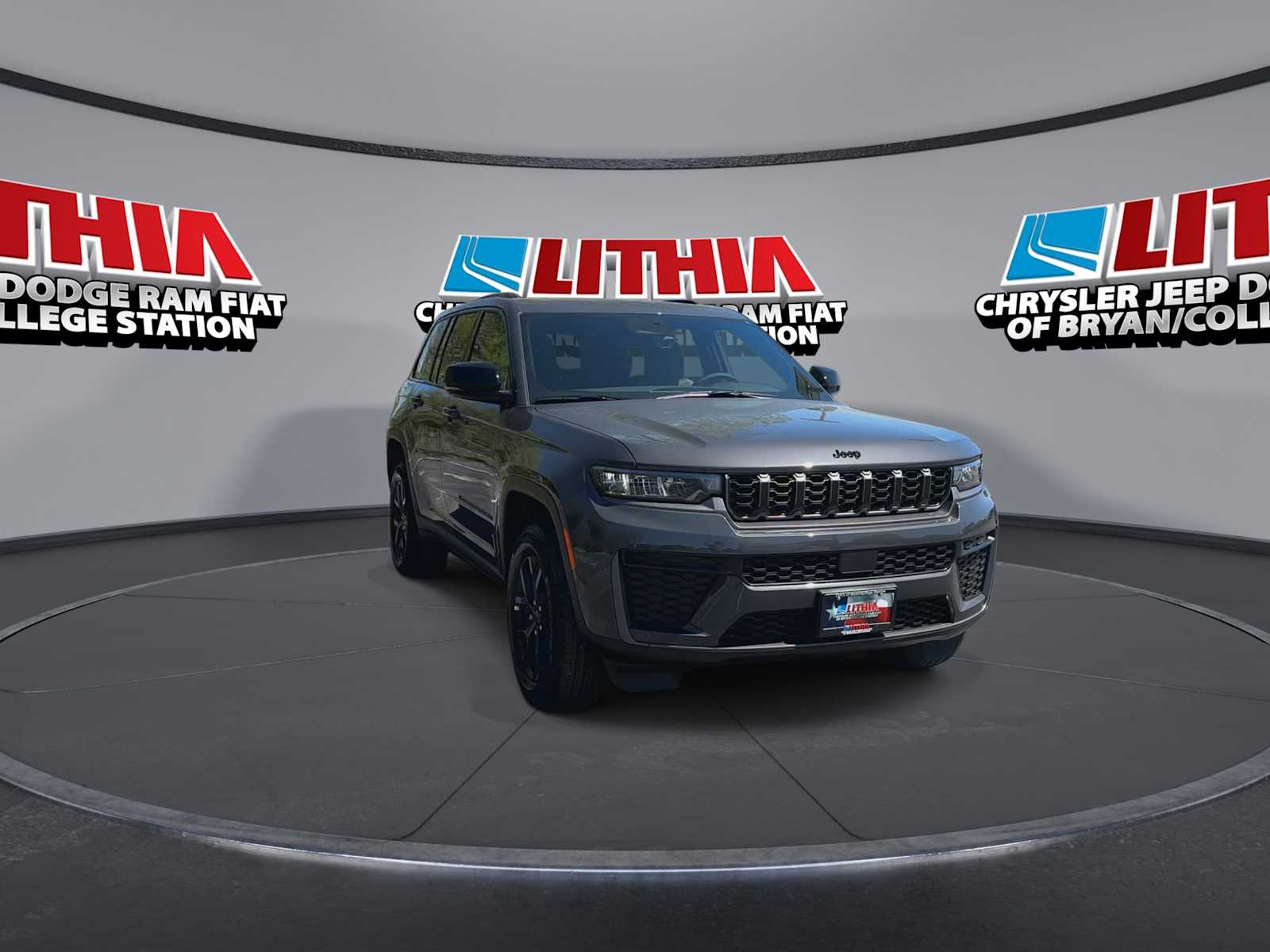 Thumbnail: 2026 Jeep Grand Cherokee - 2