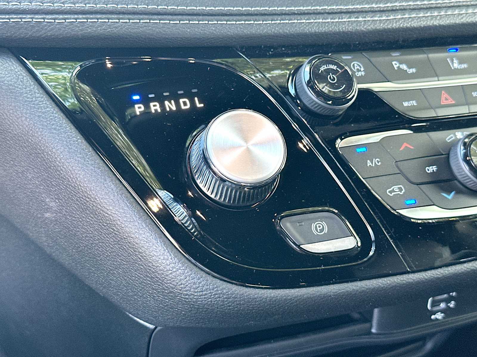 Thumbnail: 2026 Chrysler Pacifica - 21