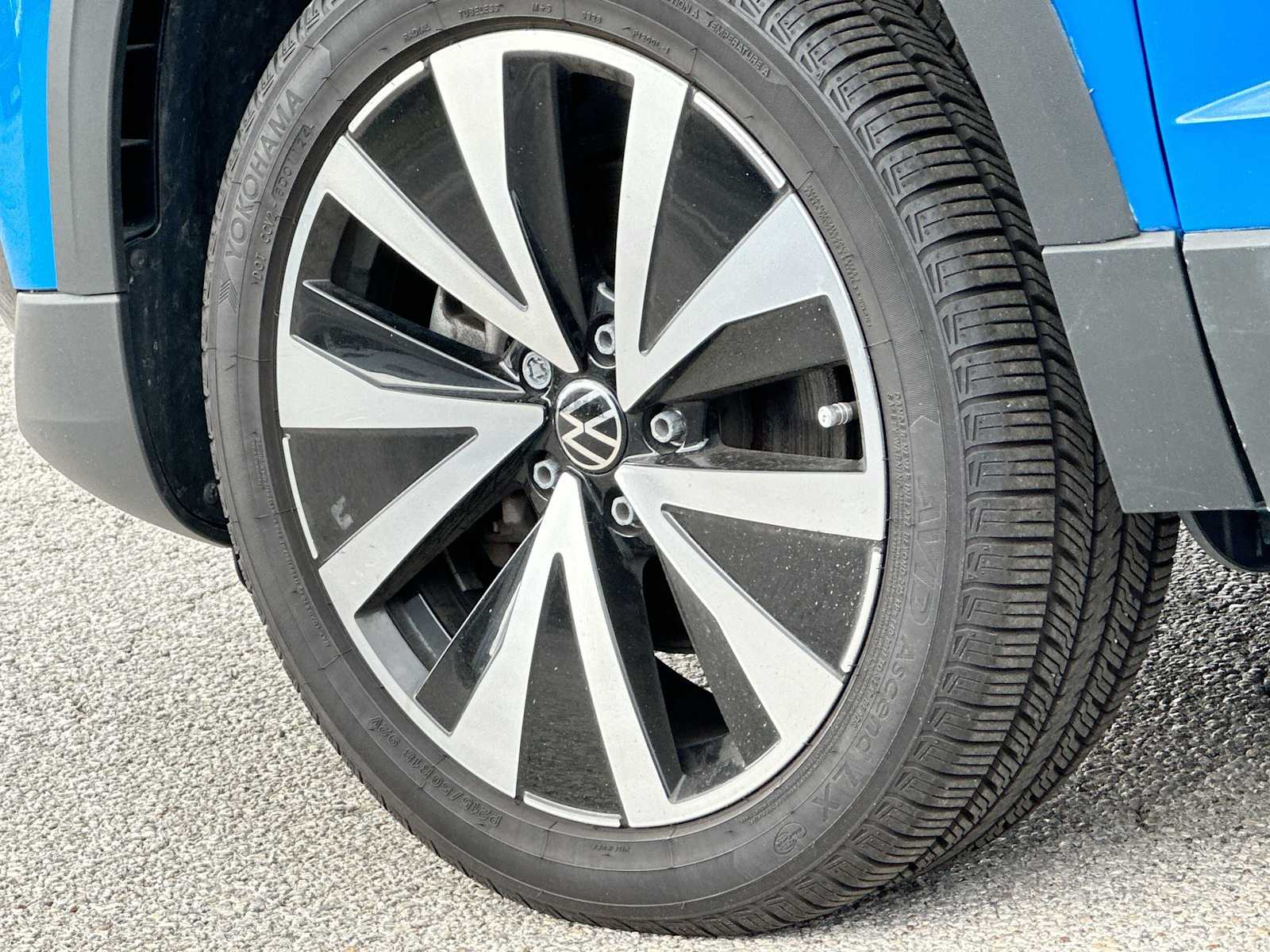 Thumbnail: 2023 Volkswagen Taos - 11