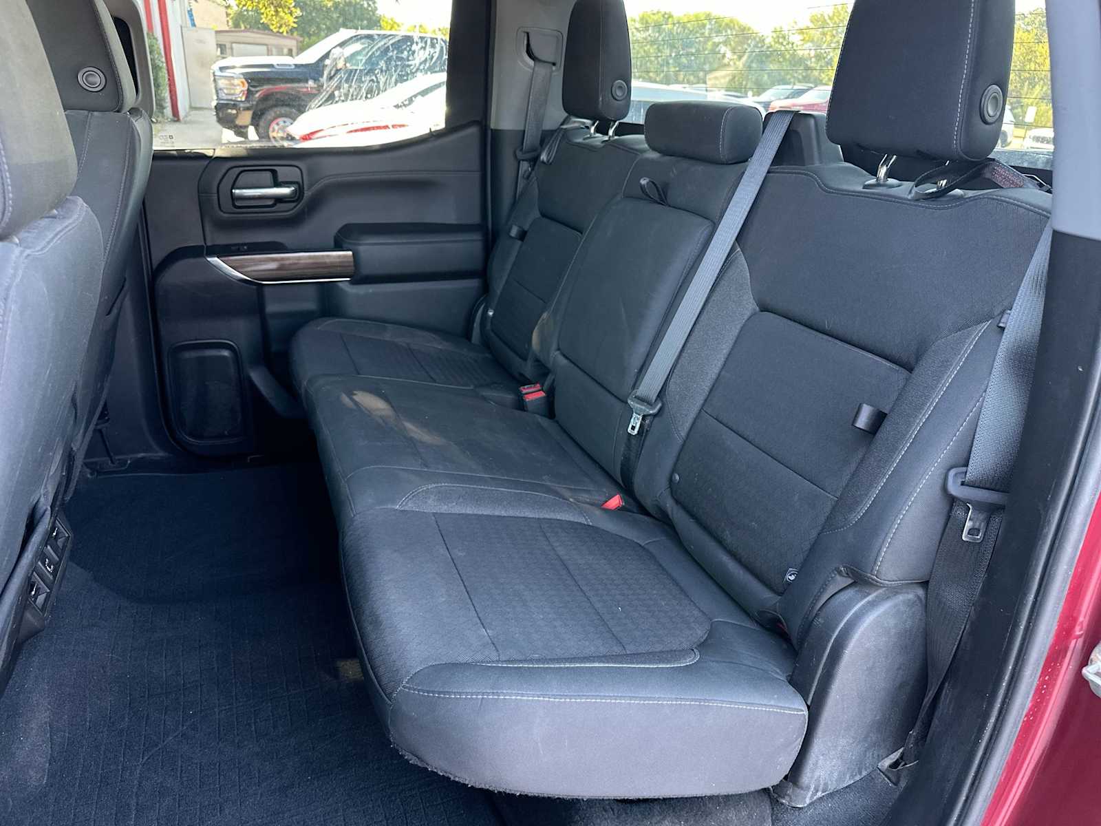 Thumbnail: 2019 Chevrolet Silverado 1500 - 23